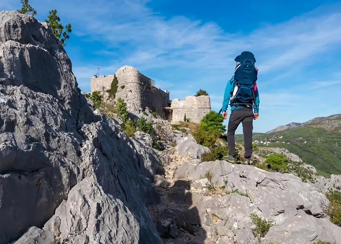 Schoene In Mit Grossem Balkon By Interhome Duce